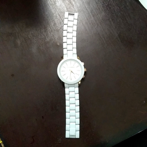 Steve Madden Watch - Picture 3 of 5